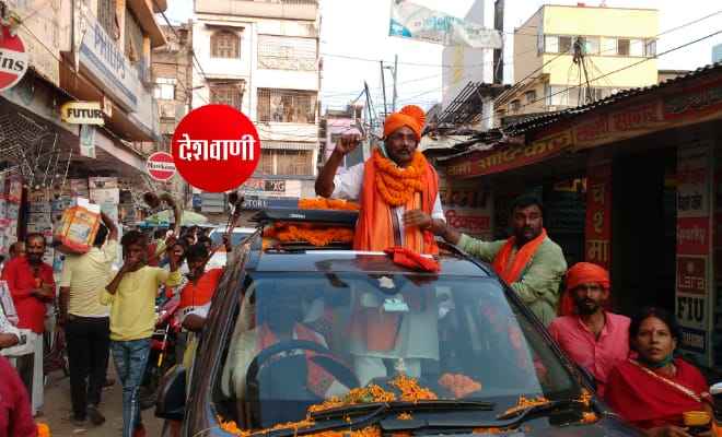 रक्सौल: भाजपा प्रत्याशी प्रमोद कुमार सिन्हा ने रोड शो कर लोगों से की अपील