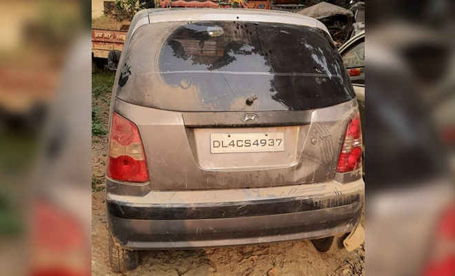 मोतिहारी पुलिस ने कार पर लदी नेपाली बीयर के साथ चार को पकड़ा, बदमाशों में एक पर स्वर्णकार को गोलीमार घायल कर आभूषण लूटने का आरोप
