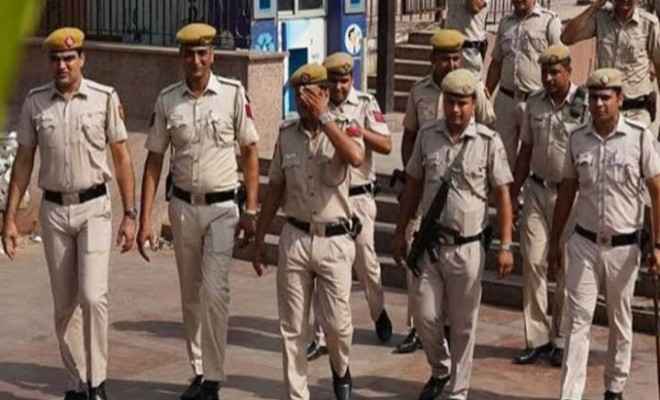 दिल्ली पुलिस की विशेष शाखा ने पांच संदिग्ध आतंकवादियों को किया गिरफ्तार