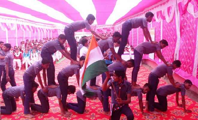 एकता पिरामिड से एक भारत श्रेष्ठ भारत का बेहतर प्रदर्शन
