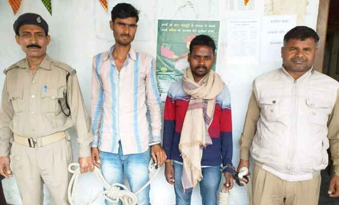 मोतिहारी के बंजरिया में पुलिस ने दो वारंटी किये गिरफ्तार