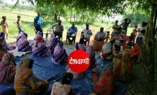 रक्सौल के लक्ष्मीपुर लछुमनवा पंचायत में स्वास्थ्य विभाग व यूनिसेफ ने चमकी बुखार के प्रति ग्रामीण जनता को किया जागरूक