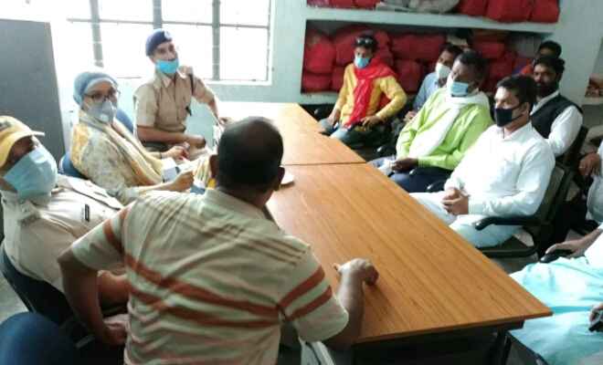 रक्सौल: एसडीएम आरती के नेतृत्व में बकरीद और रक्षाबंधन को लेकर शांति समिति की बैठक का किया गया आयोजन