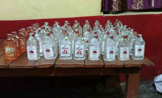 रक्सौल: 81 बोतल अवैध नेपाली शराब के साथ एक युवक गिरफ्तार