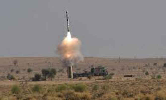 भारत ने किया रक्षा शक्तियों में और इजाफा, ब्रह्मोस मिसाइल का सफल परीक्षण, मारक क्षमता 400 किमी से ज्यादा