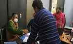 समस्तीपुर : अस्पताल में मिली कुव्यवस्था तो अस्पताल प्रबंधक, लेखापाल व भंडारपाल का रोका गया वेतन