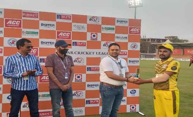 अंगिका एवेंजर्स को 17 रनों से हराकर पटना पाइलट्स फाइनल में, हिमांशु सिंह बने मैन ऑफ द मैच
