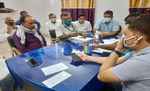 रक्सौल: विभिन्न स्थानों पर टीकाकरण केन्द्र स्थापित करने को स्वास्थ्य अधिकारियों और मुखिया के साथ हुई बैठक