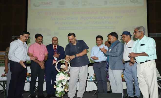 पहला राष्ट्रीय मखाना सम्मेलन का हुआ आयोजन, 200 किसानों ने किया शिरकत