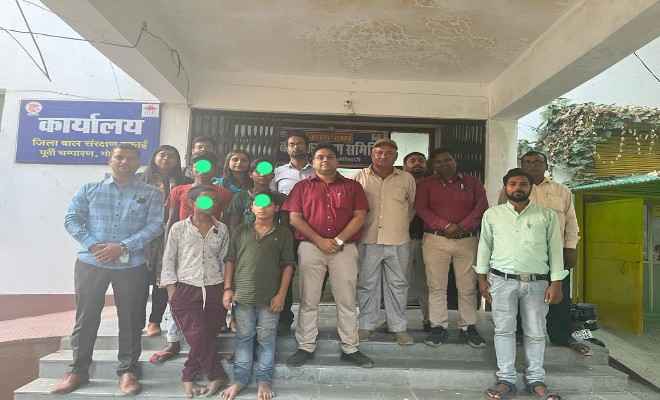 श्रम विभाग का छापा, मोतिहारी के ग्रीन बास्केट व चोरमा के महालक्ष्मी ऑटो सेंटर से तीन बाल श्रमीक  हुए विमुक्त