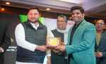 उप मुख्यमंत्री तेजस्वी यादव ने इंदिरा आईवीएफ, पटना के चिकत्सक डॉ.दयानिधि को किया सम्मानित