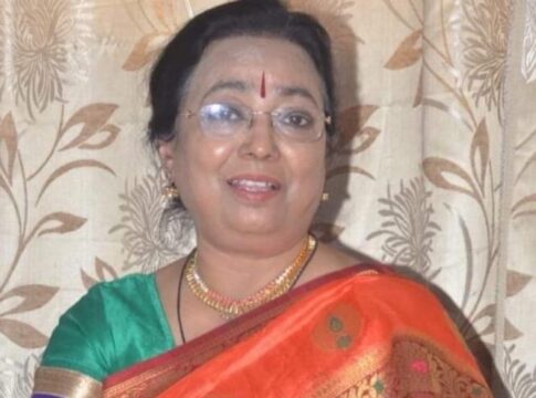 “हरिहर क्षेत्र महोत्सव”: रेखा दास के स्वर में गूंजी विद्यापति व मीराबाई की रचनाएँ