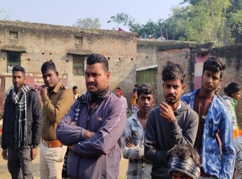 फल विक्रेता का शव बरामद, पत्नी पुलिस हिरासत में, हो रही पूछताछ