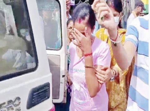 नरकटियागंज में विजिलेंस : महिला दारोगा व कथित बिचौलिया 12 हजार रुपये रिश्वत लेने के आरोप में गिरफ्तार